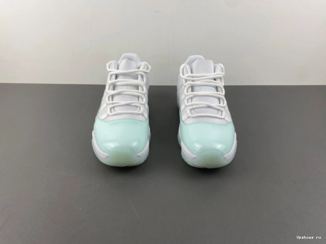 Low Air 11 Jordan  “Igloo”  AH7860-103 0905